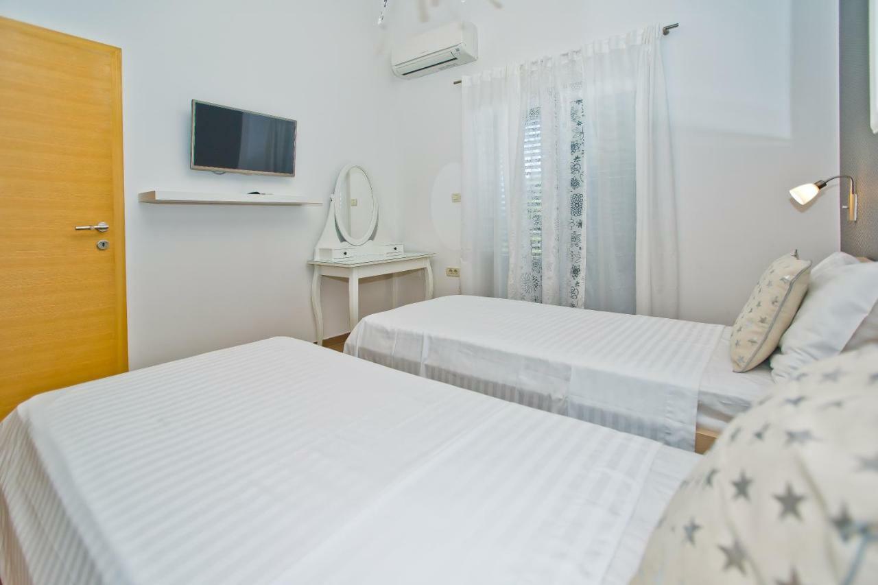 Island Hvar Seaside Villa Levanda With Beach, Pool & Seaview Hvar Town Luaran gambar